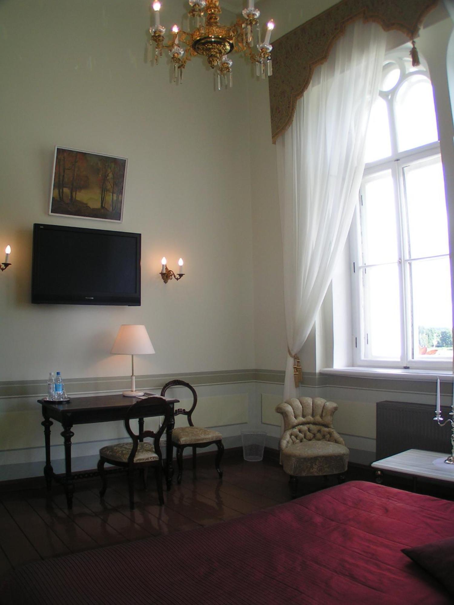 Birinu Pils Hotel Bīriņi Kültér fotó