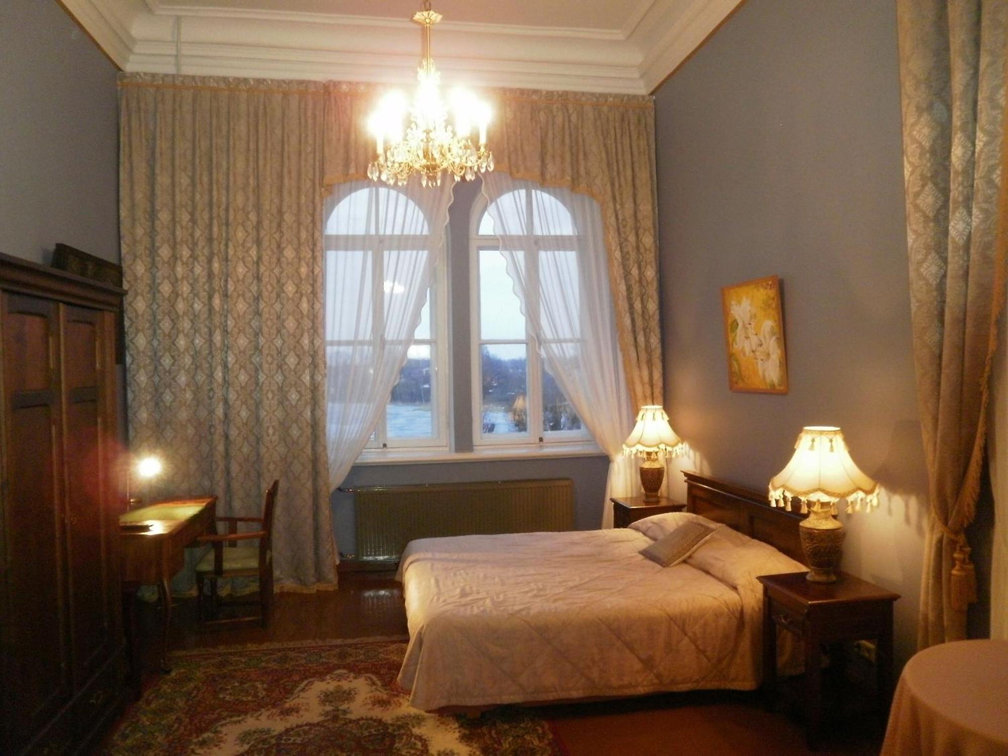 Birinu Pils Hotel Bīriņi Kültér fotó