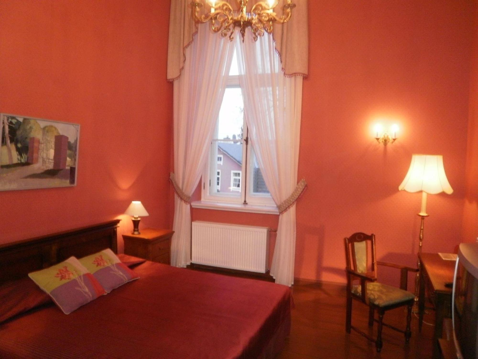 Birinu Pils Hotel Bīriņi Kültér fotó