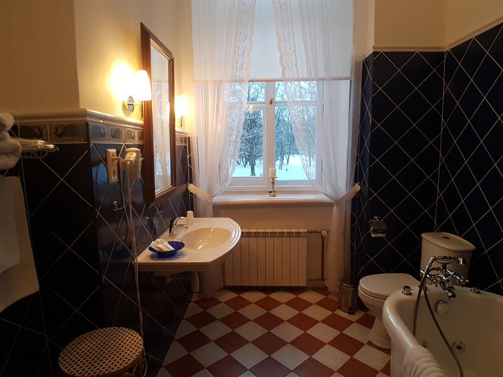 Birinu Pils Hotel Bīriņi Kültér fotó
