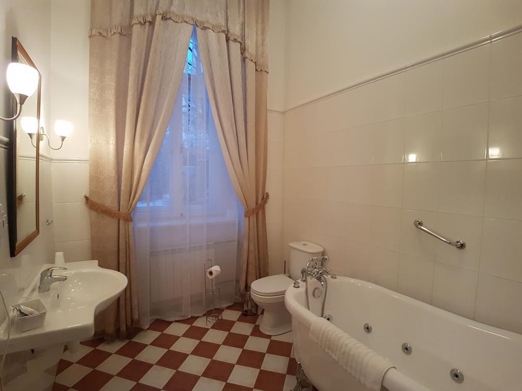 Birinu Pils Hotel Bīriņi Kültér fotó