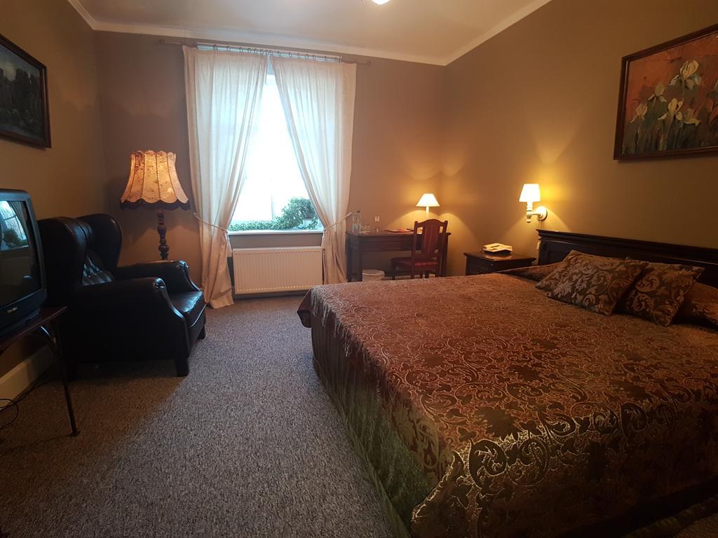 Birinu Pils Hotel Bīriņi Kültér fotó