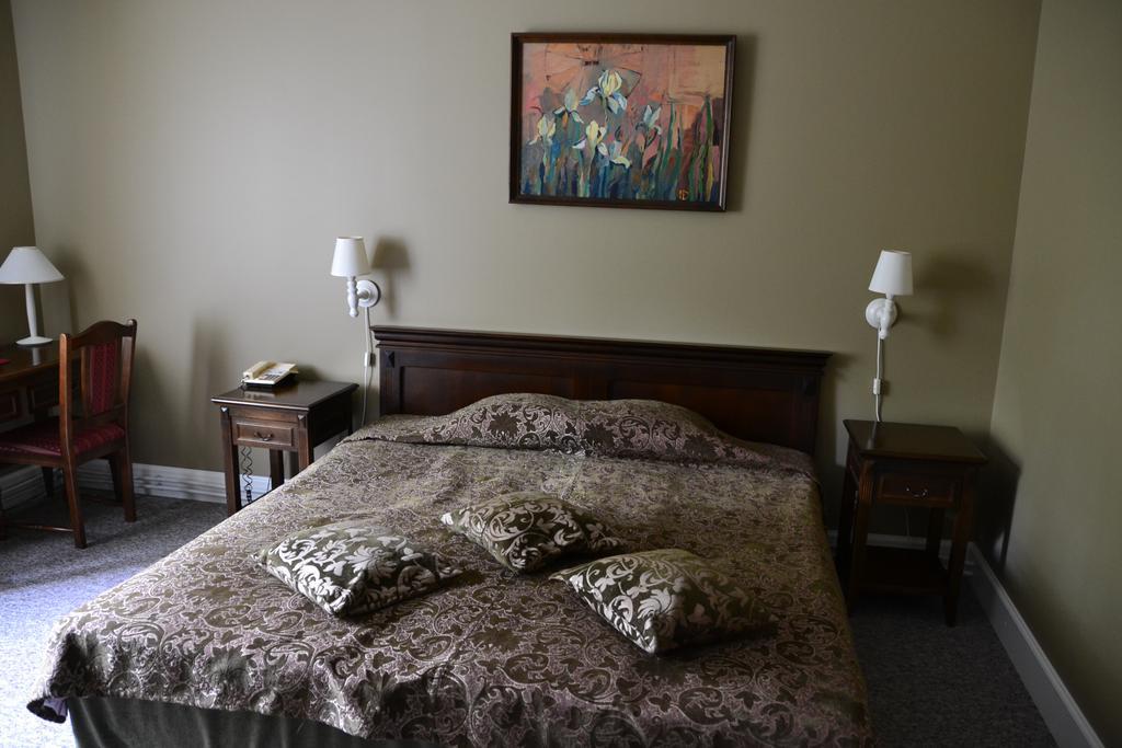 Birinu Pils Hotel Bīriņi Kültér fotó