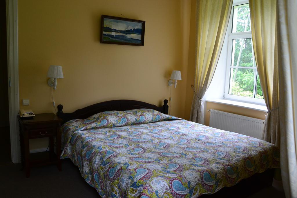 Birinu Pils Hotel Bīriņi Kültér fotó