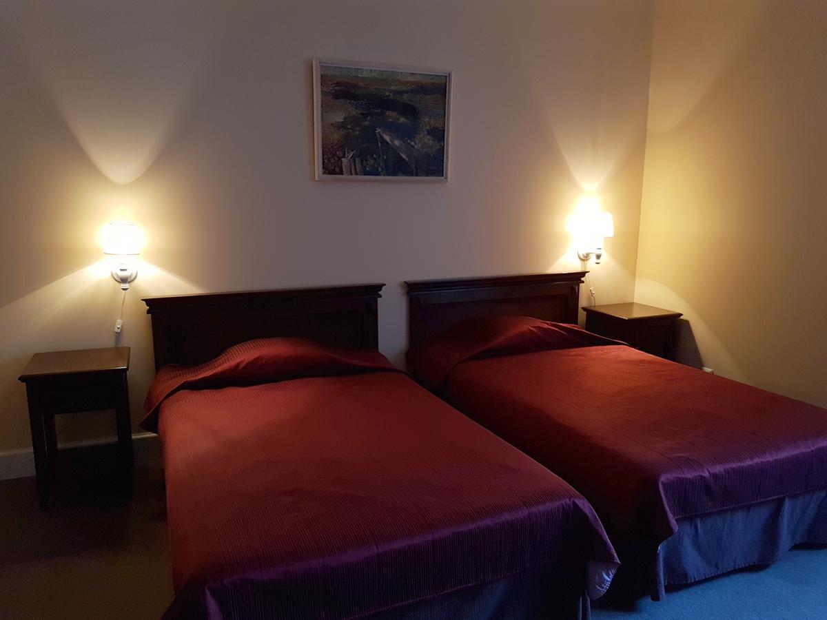 Birinu Pils Hotel Bīriņi Kültér fotó